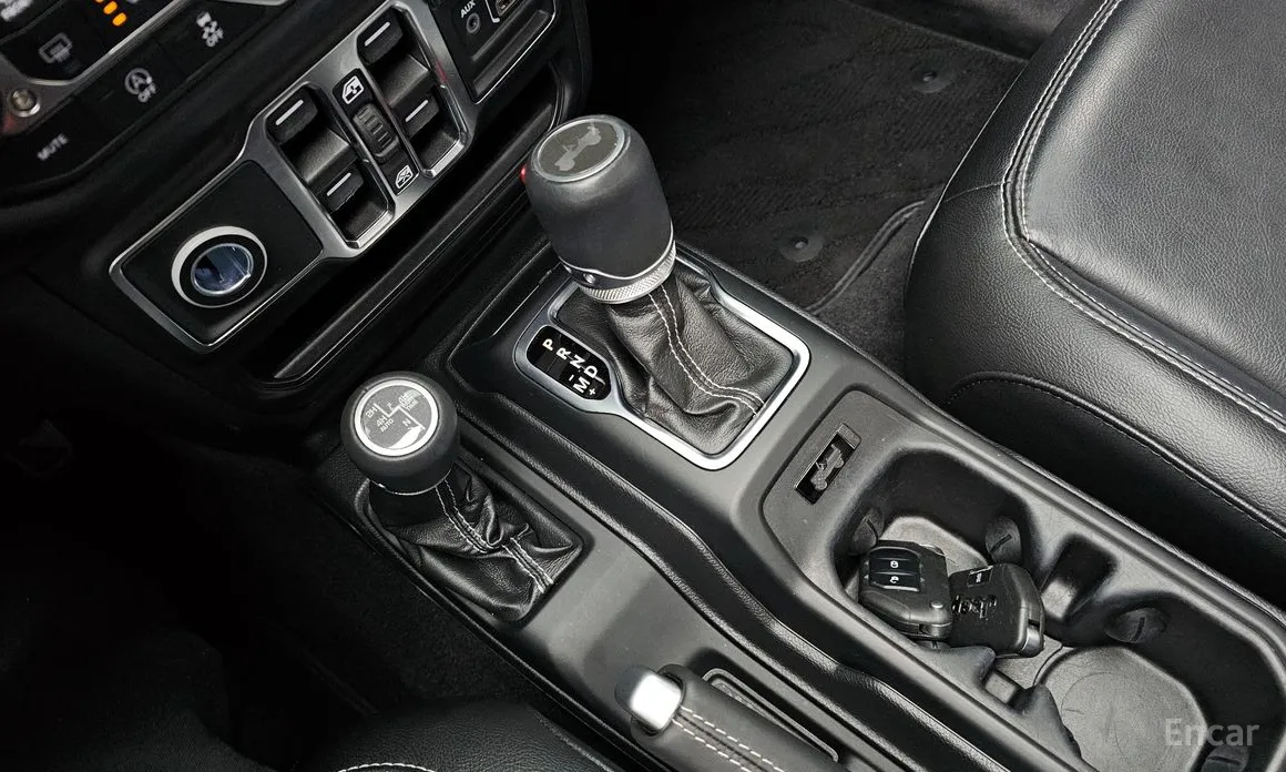 Фото 9 - Jeep Wrangler