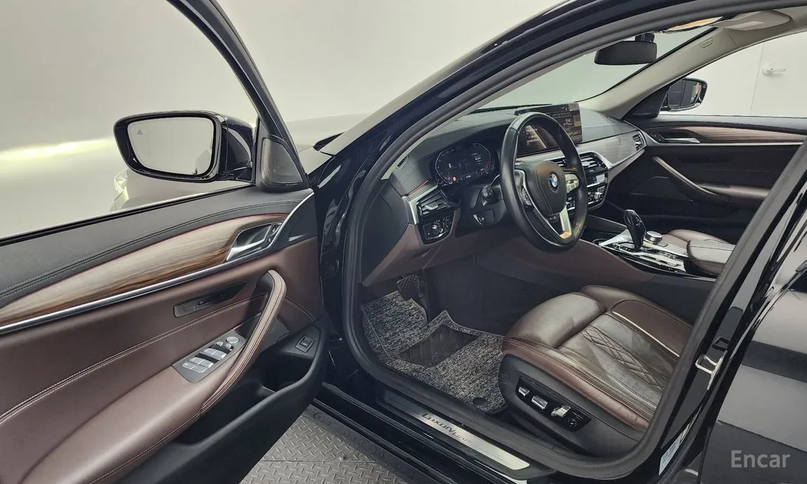 Фото 10 - BMW 5 Series