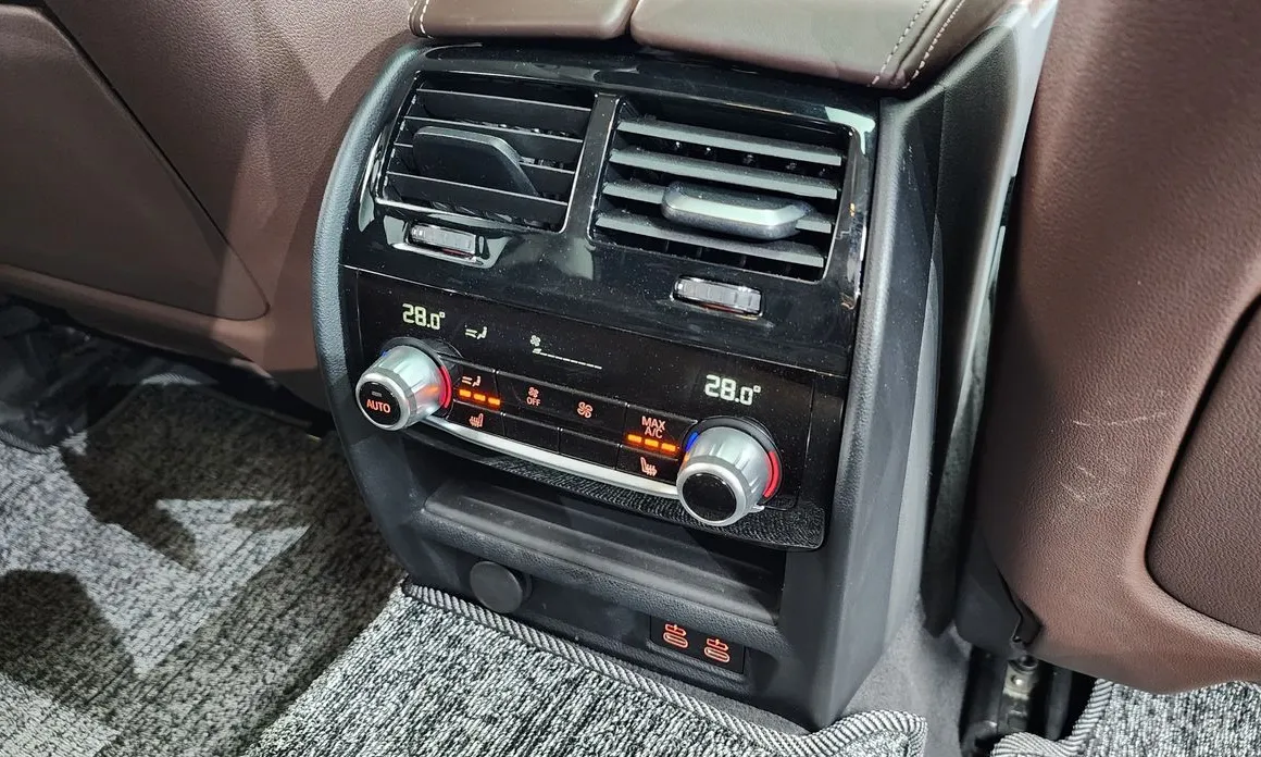 Фото 18 - BMW 5 Series