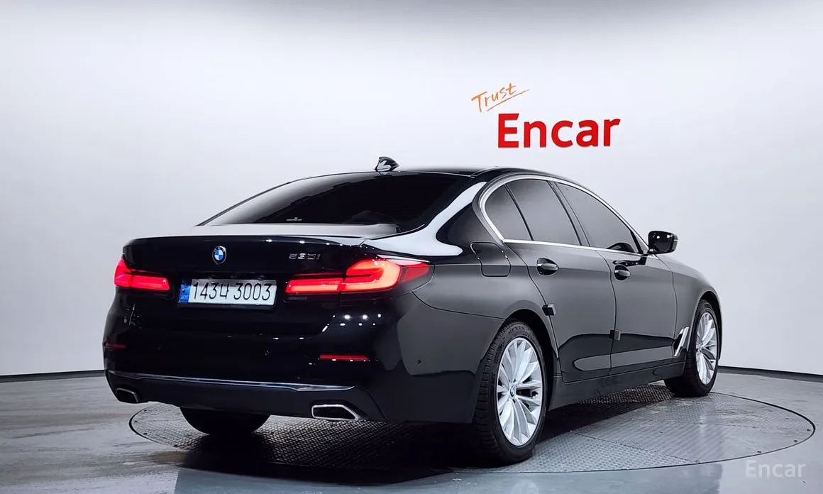 Фото 2 - BMW 5 Series