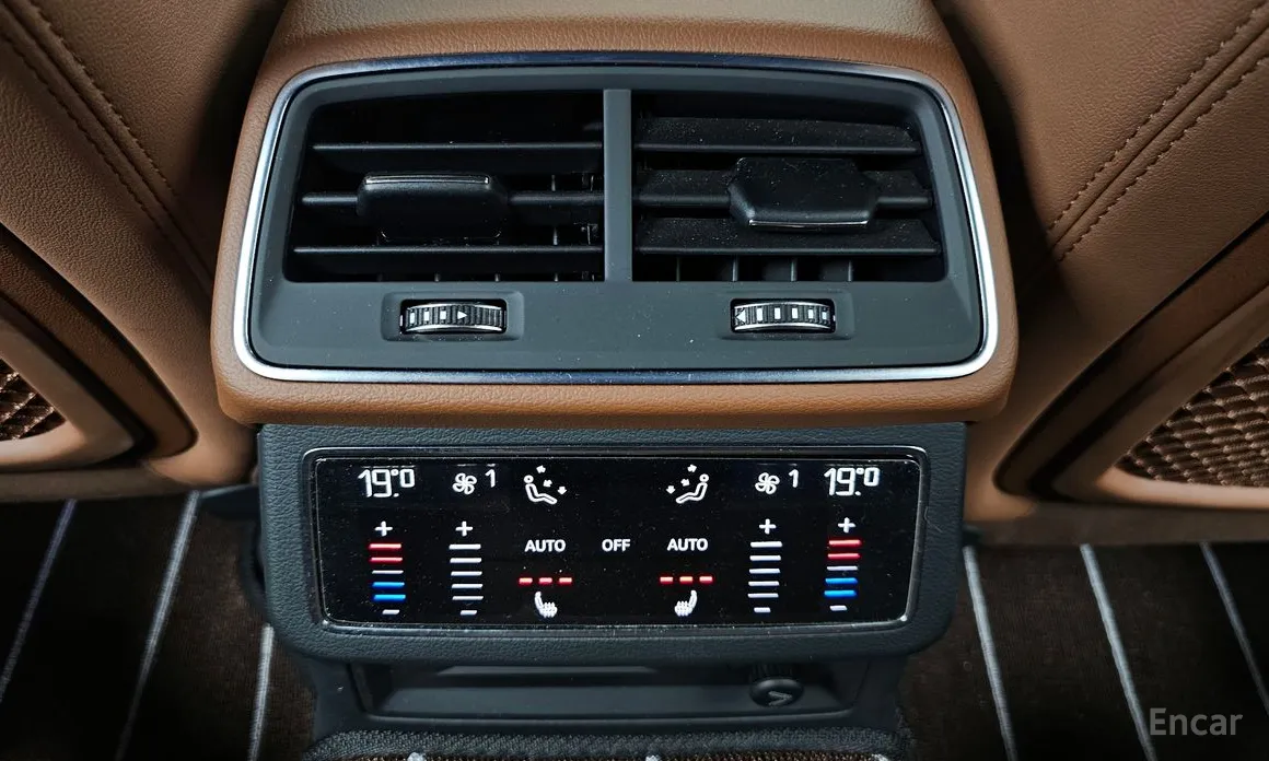 Фото 18 - Audi A6