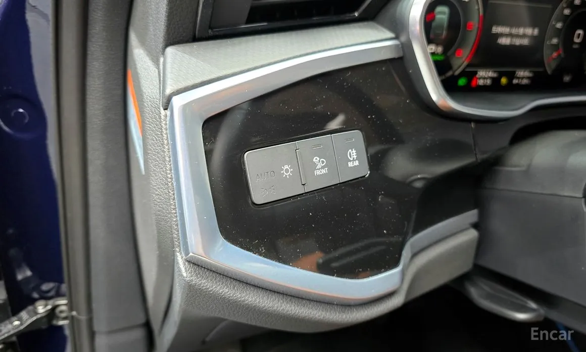 Фото 16 - Audi Q3