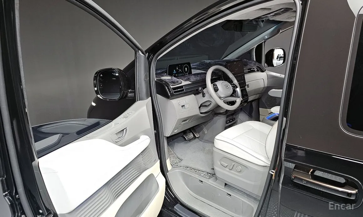 Фото 10 - Hyundai Staria