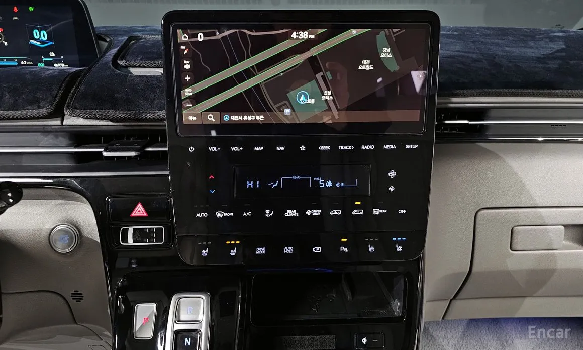 Фото 15 - Hyundai Staria