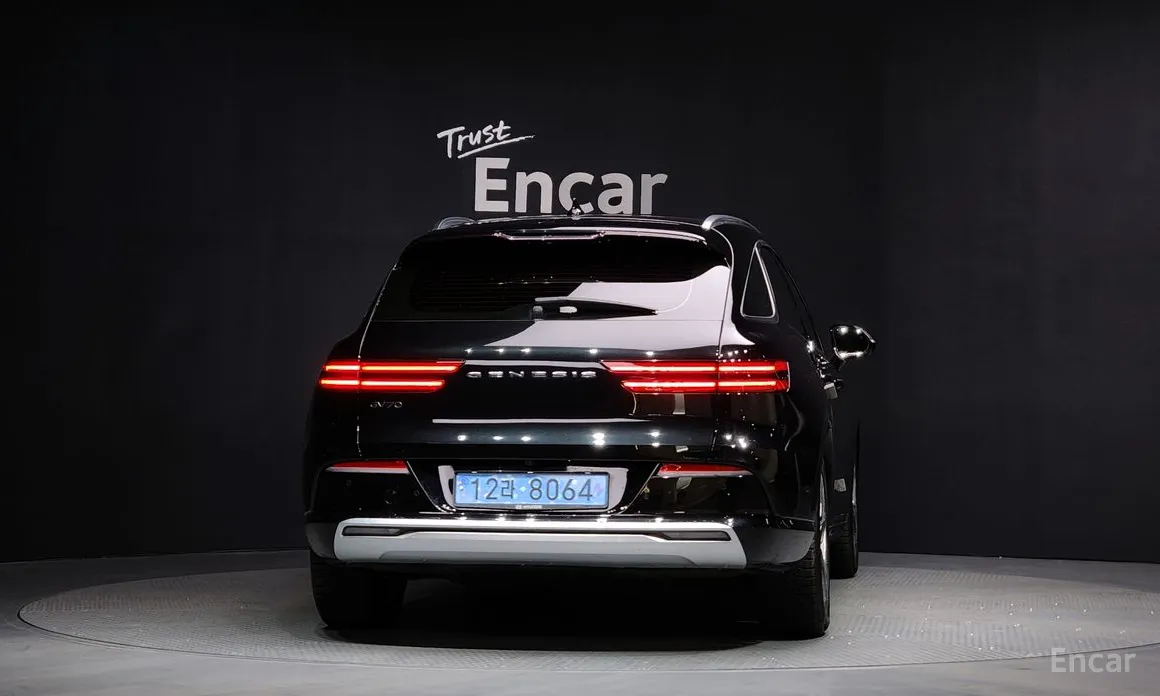 Фото 4 - Genesis GV70