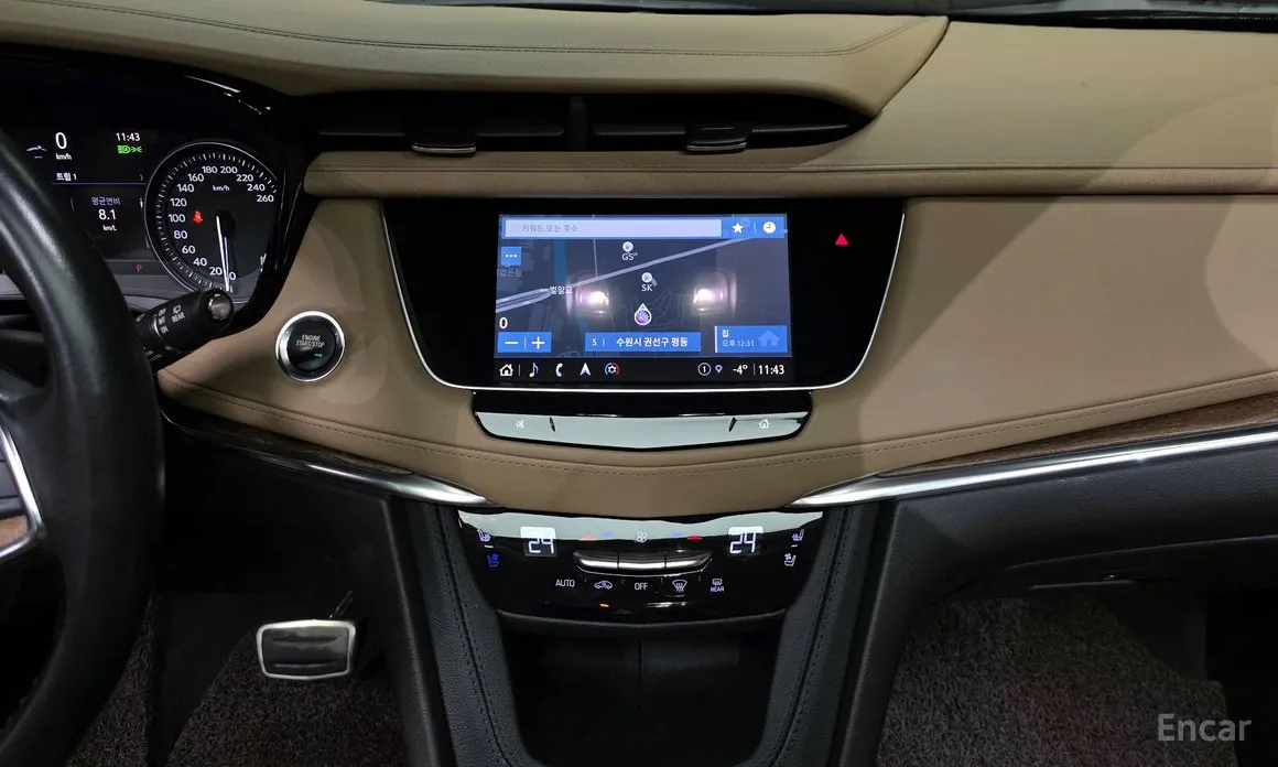 Фото 14 - Cadillac XT5