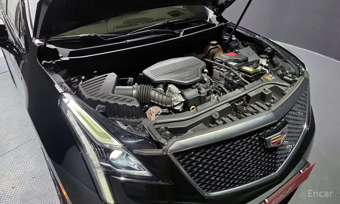 Фото 6 - Cadillac XT5