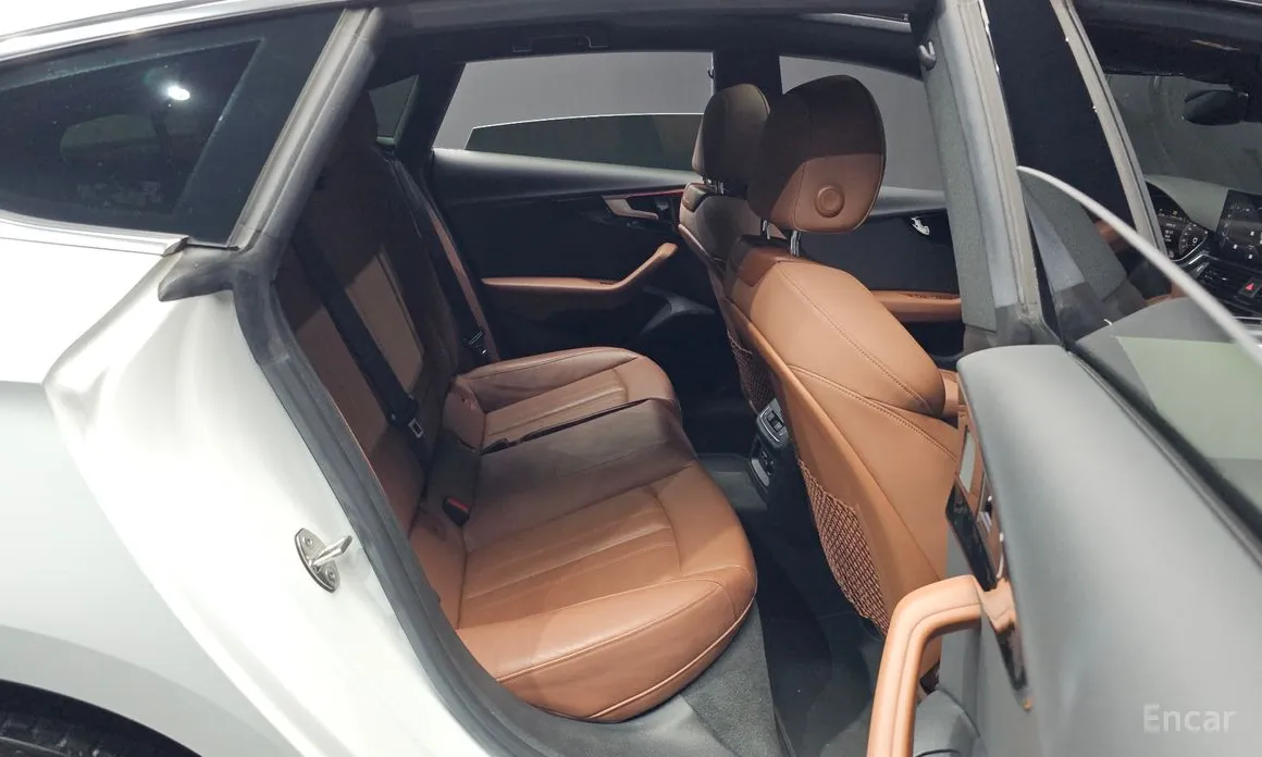 Фото 12 - Audi A5