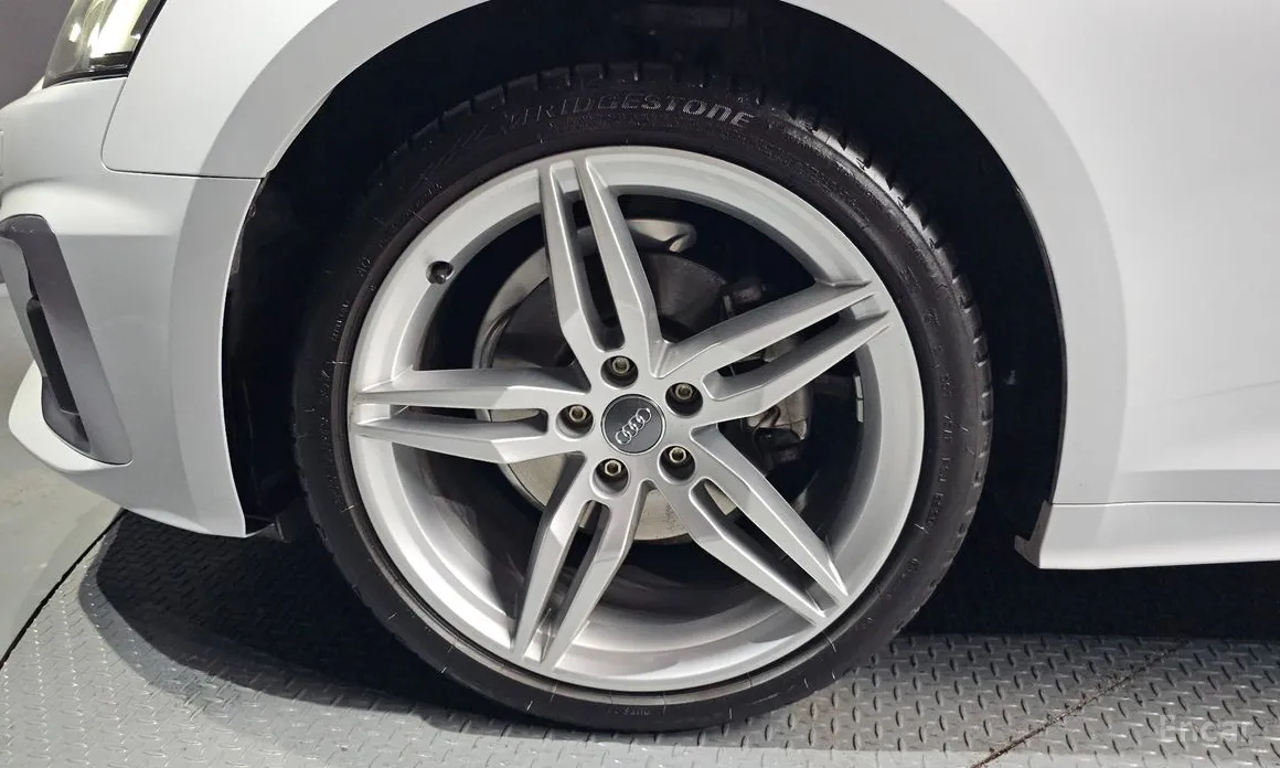 Фото 5 - Audi A5