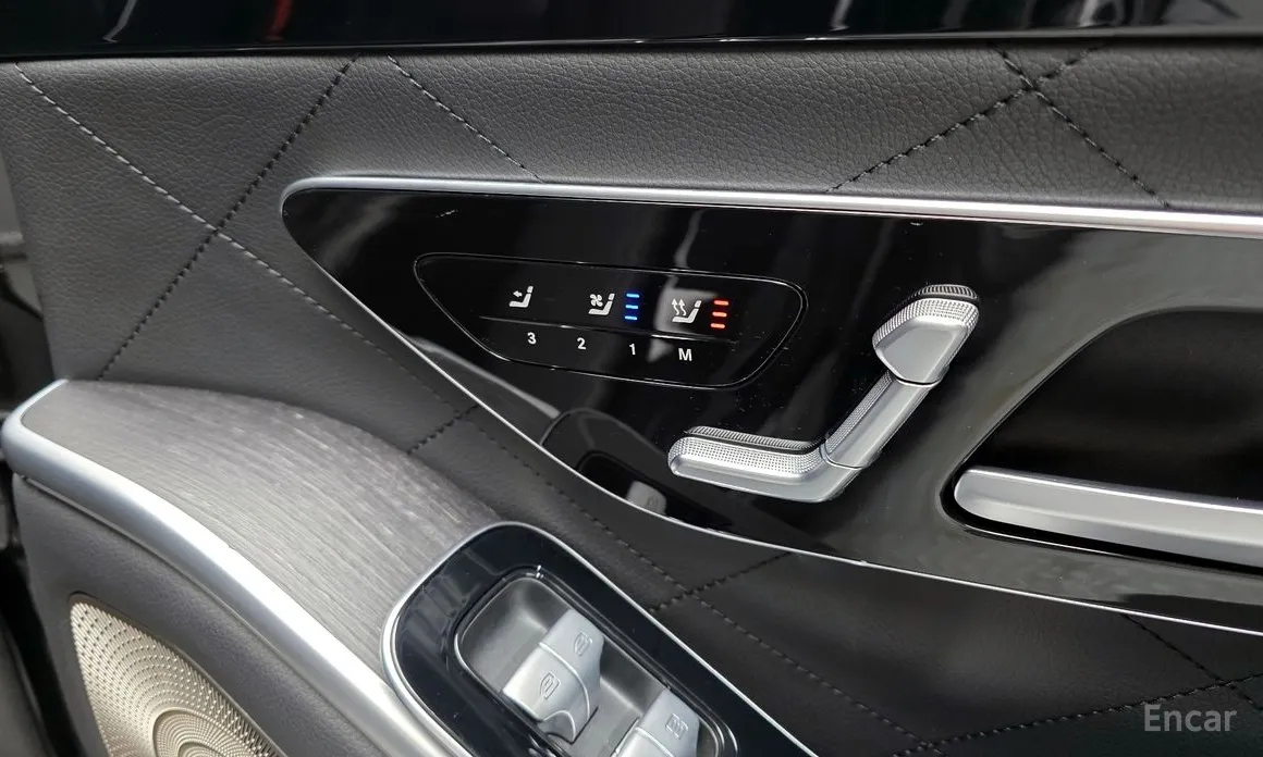 Фото 18 - Mercedes-Benz S-Class