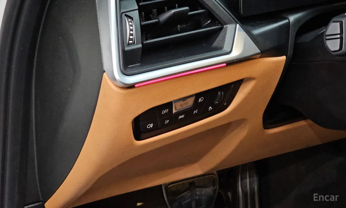 Photo 14 - BMW 3 Series