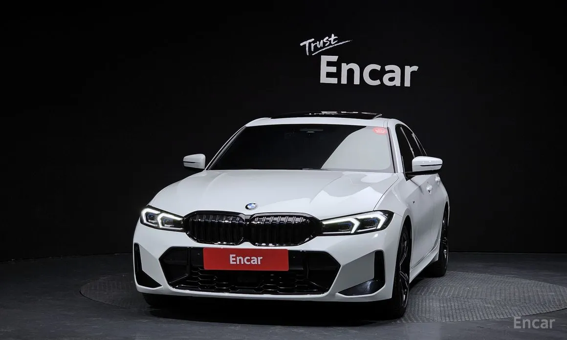 Photo 3 - BMW 3 Series