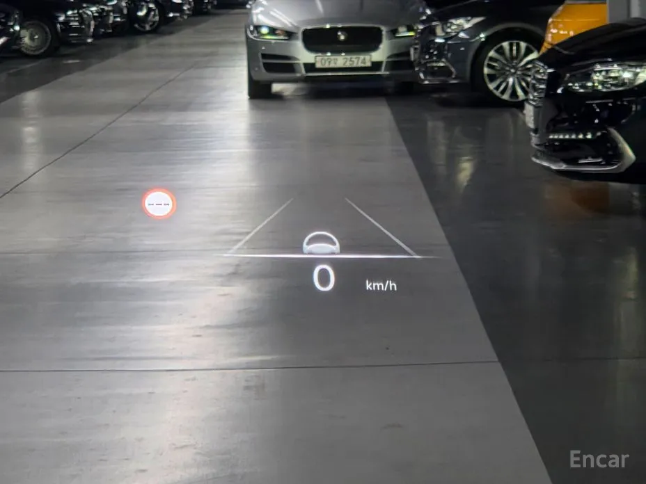 Фото 14 - Genesis GV60