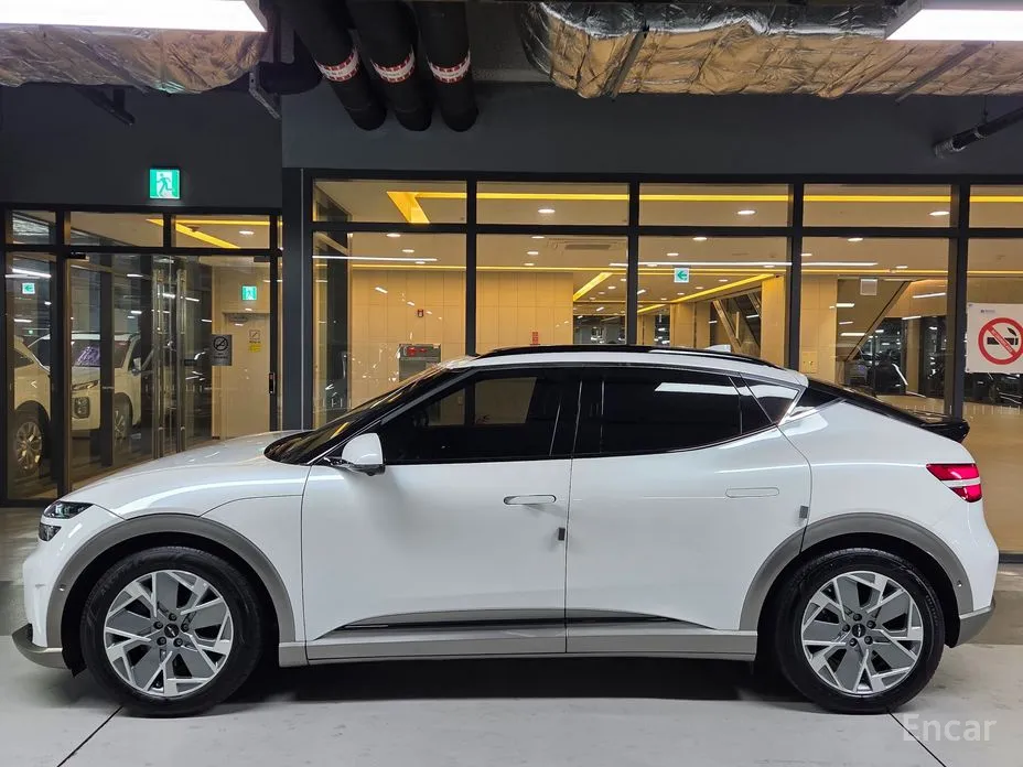 Фото 3 - Genesis GV60