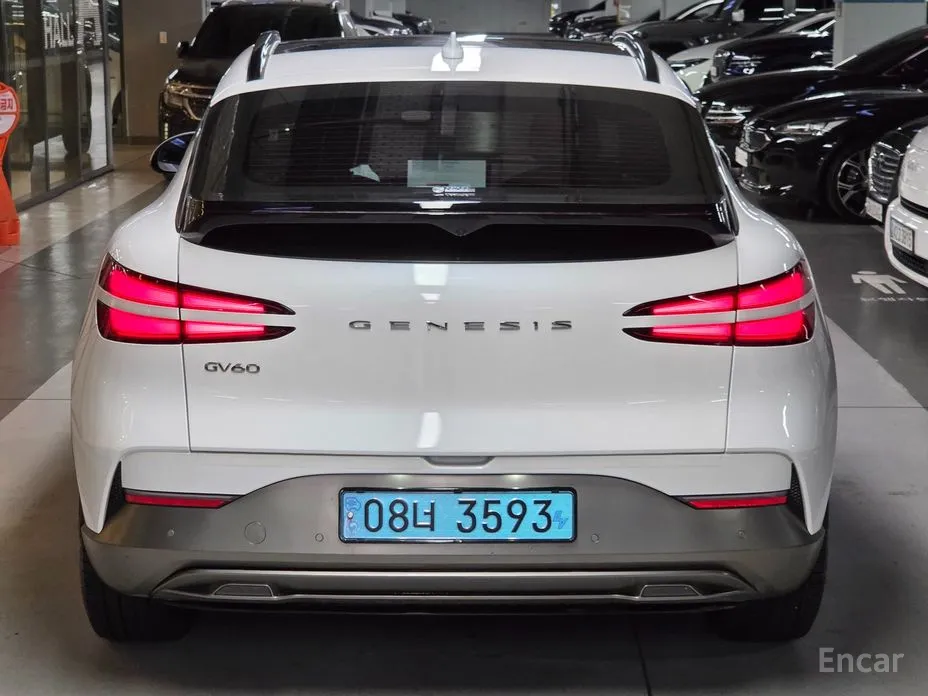 Фото 5 - Genesis GV60