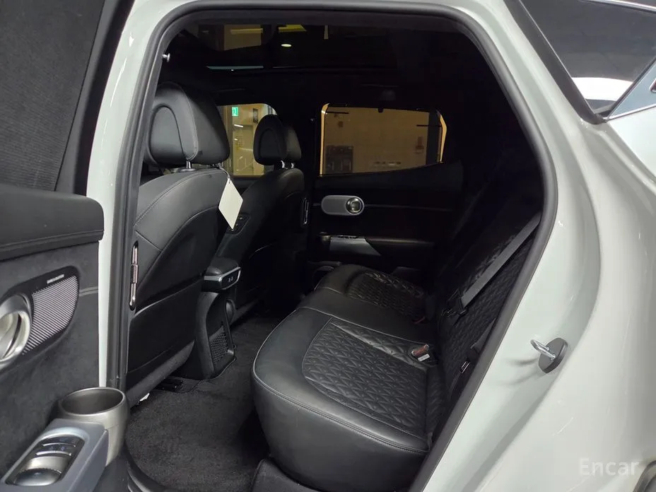 Фото 9 - Genesis GV60