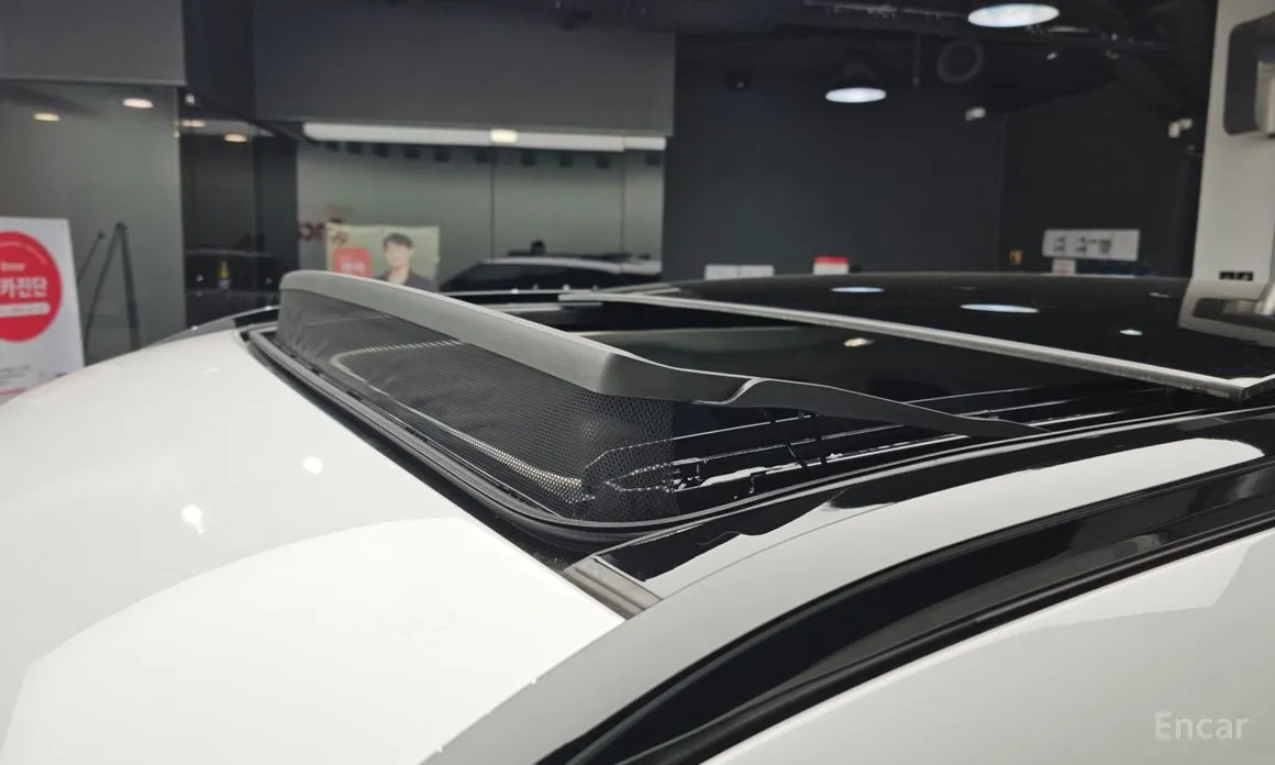 Фото 19 - Land Rover Range Rover Velar