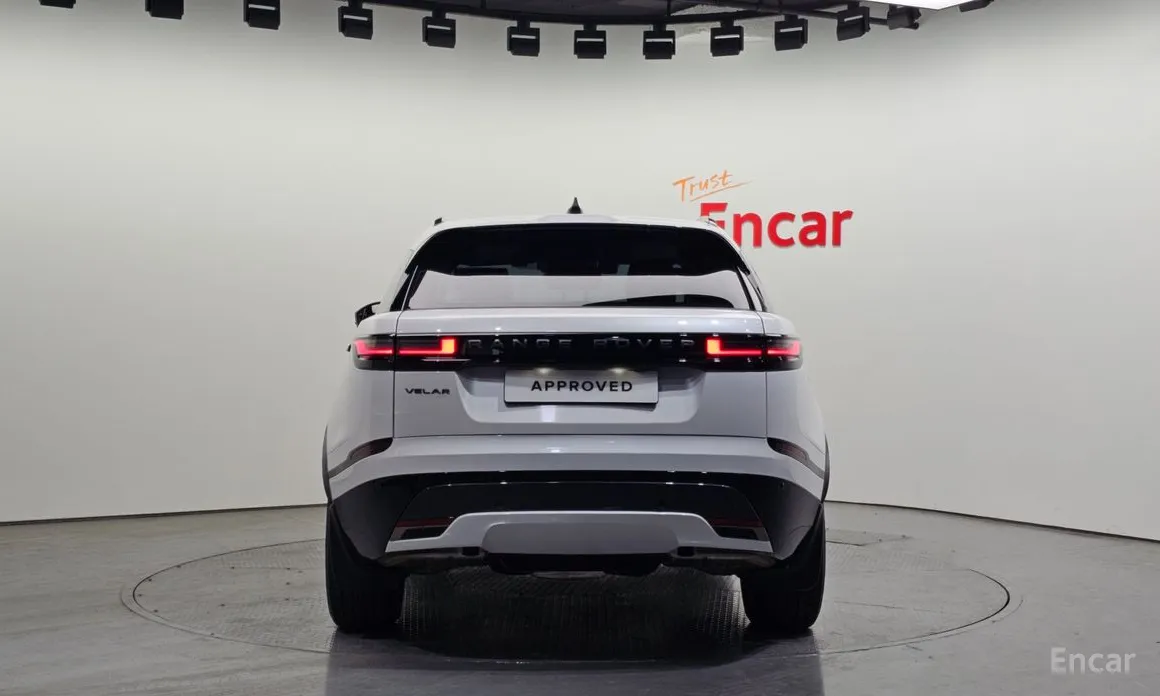Фото 7 - Land Rover Range Rover Velar
