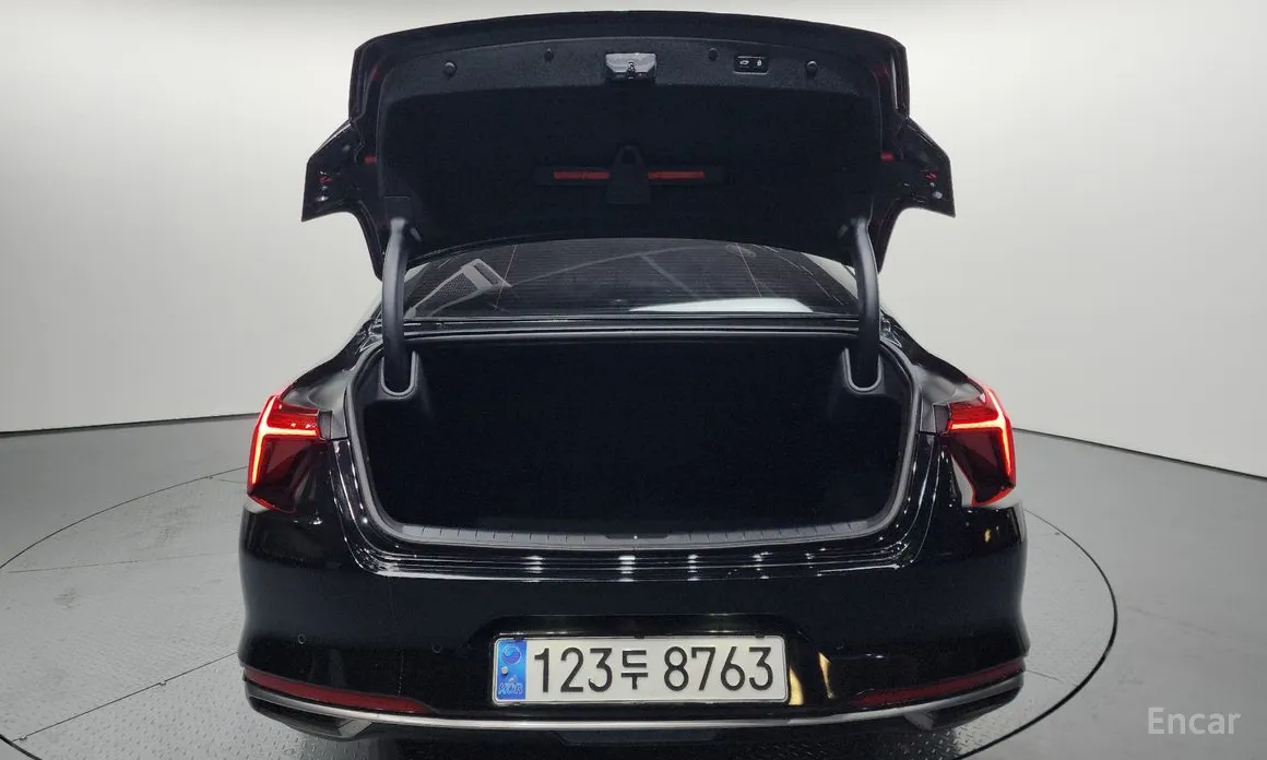 Фото 20 - Kia K8