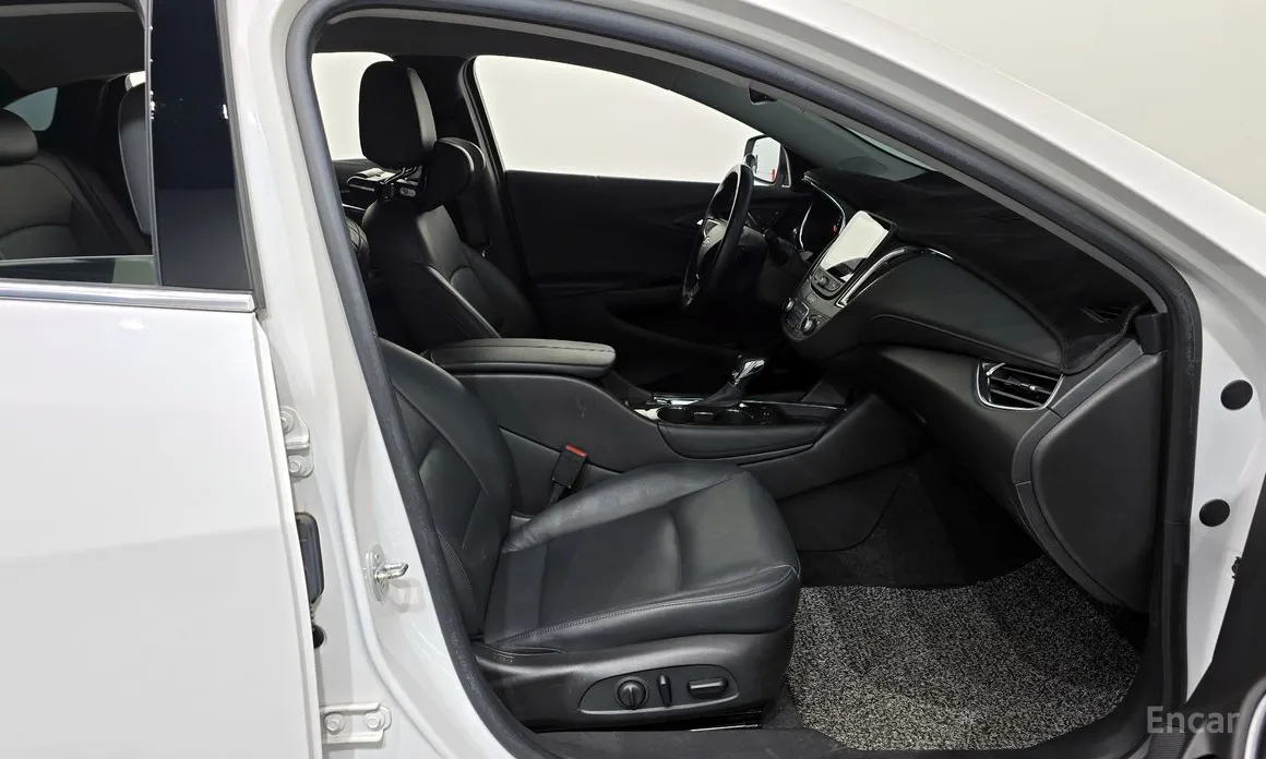 Фото 11 - Chevrolet Malibu