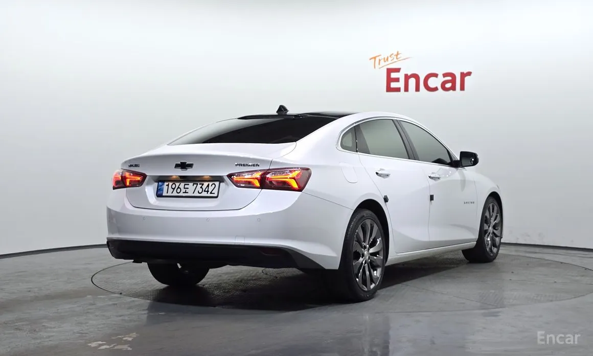 Фото 2 - Chevrolet Malibu