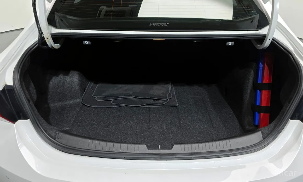 Фото 20 - Chevrolet Malibu