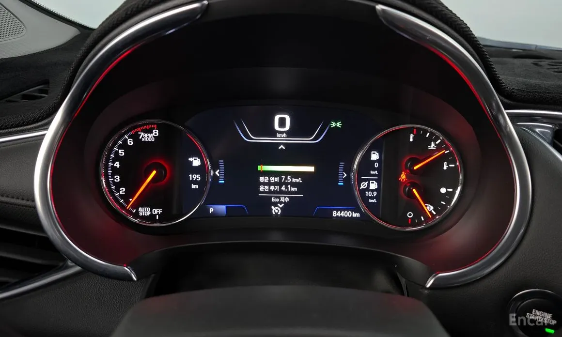 Фото 8 - Chevrolet Malibu