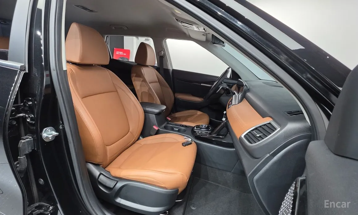 Фото 10 - Kia Seltos