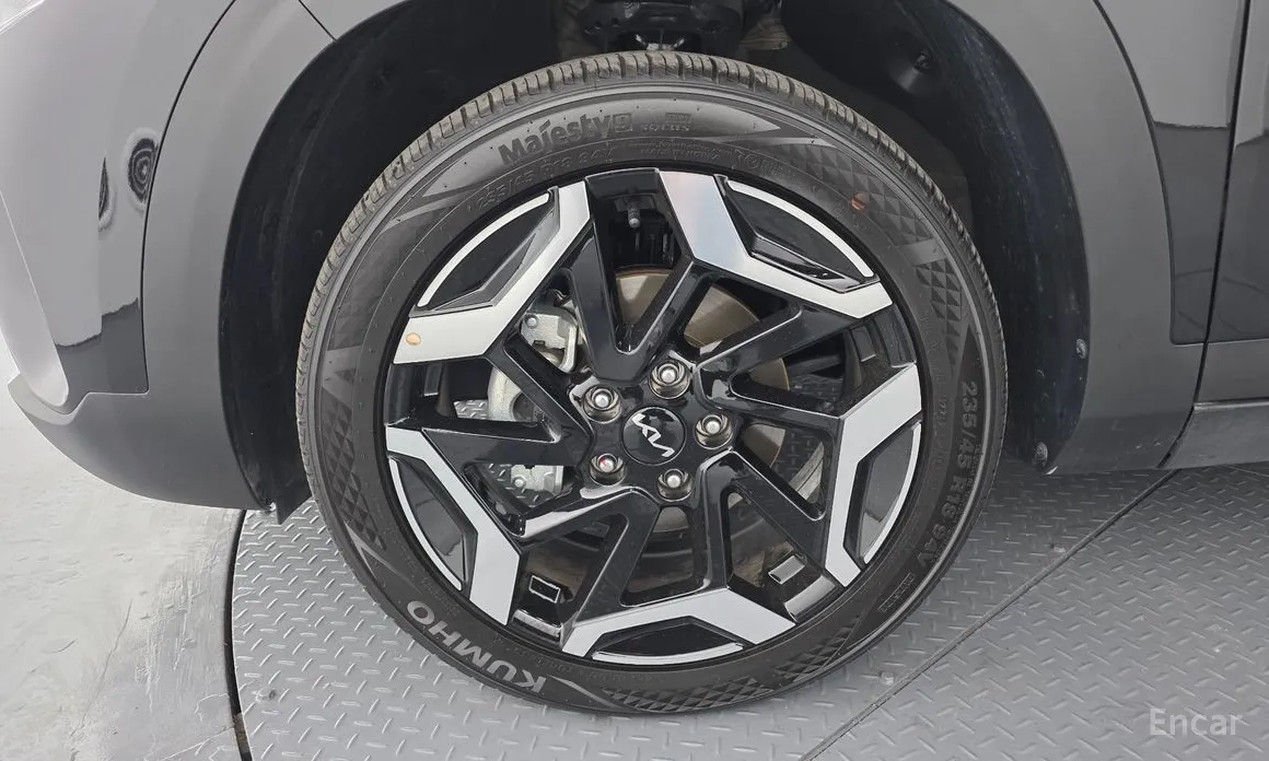 Фото 5 - Kia Seltos