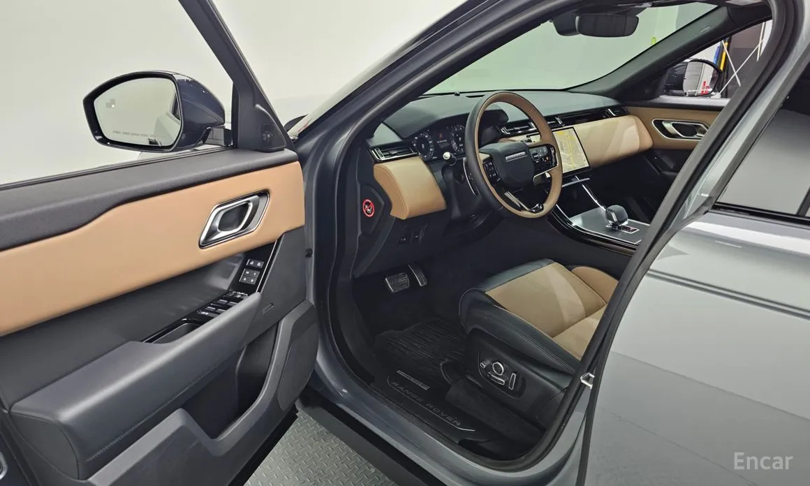 Фото 11 - Land Rover Range Rover Velar