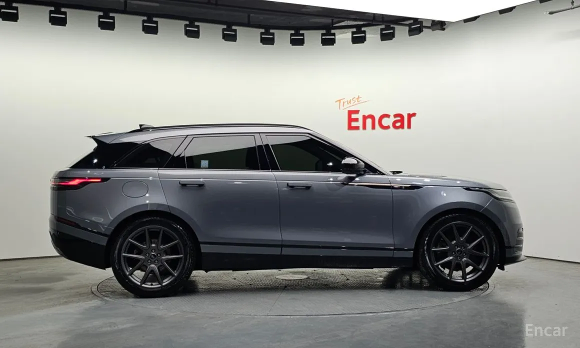 Фото 6 - Land Rover Range Rover Velar