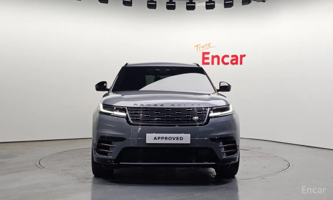 Фото 8 - Land Rover Range Rover Velar