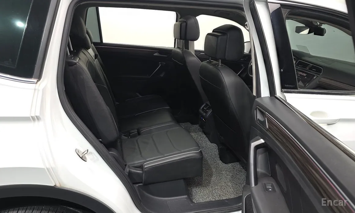 Фото 12 - Volkswagen Tiguan