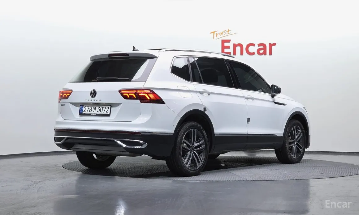 Фото 2 - Volkswagen Tiguan