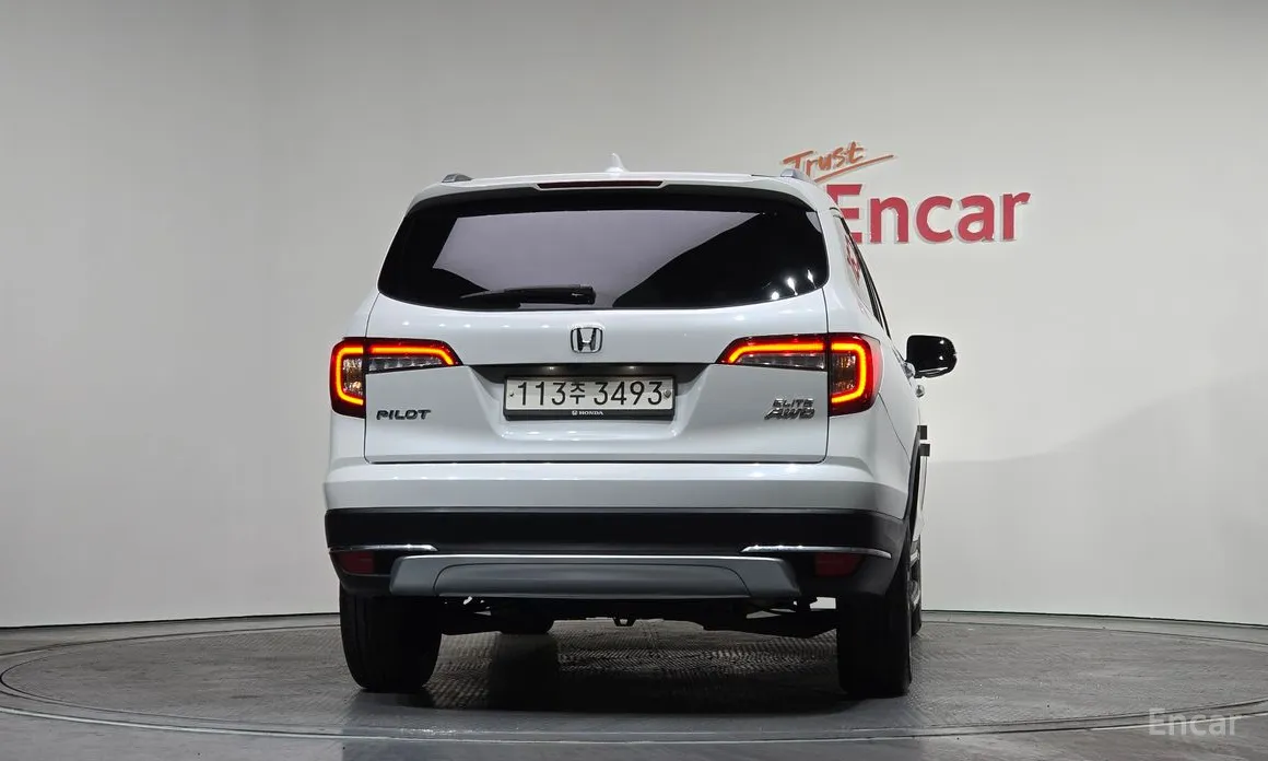 Фото 4 - Honda Pilot