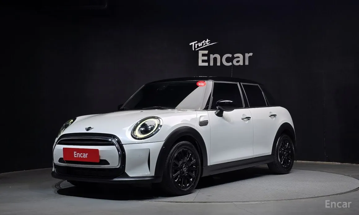 Фото 1 - Mini Cooper