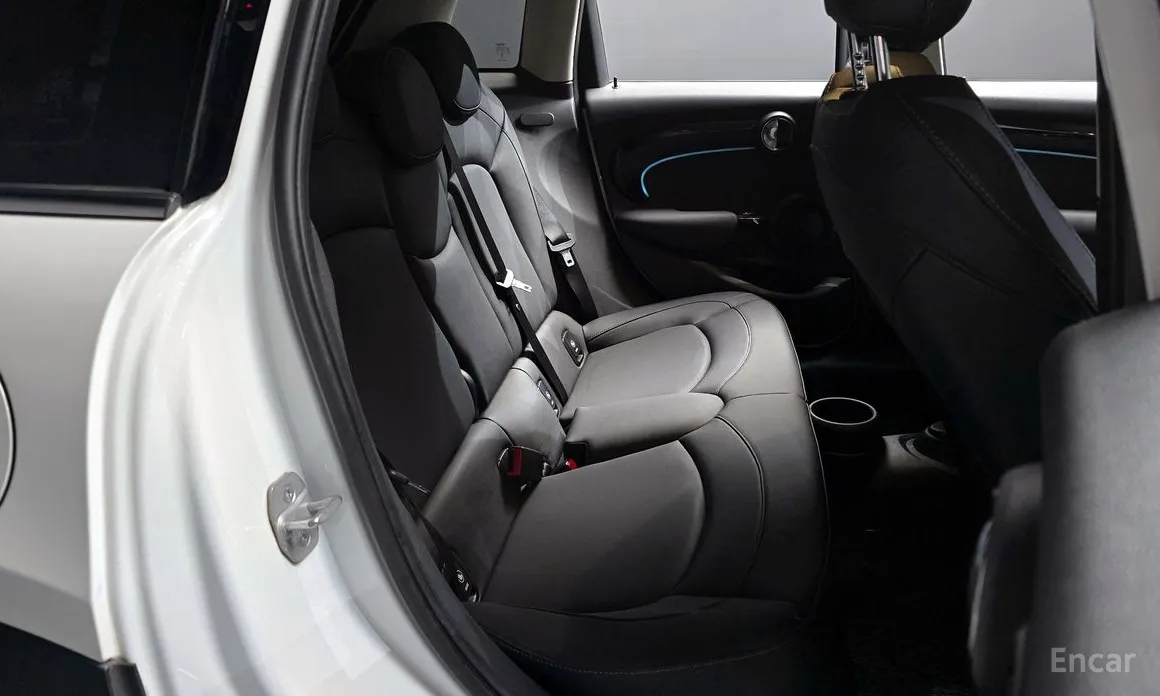 Фото 12 - Mini Cooper