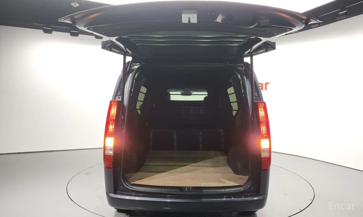 Фото 20 - Hyundai Staria