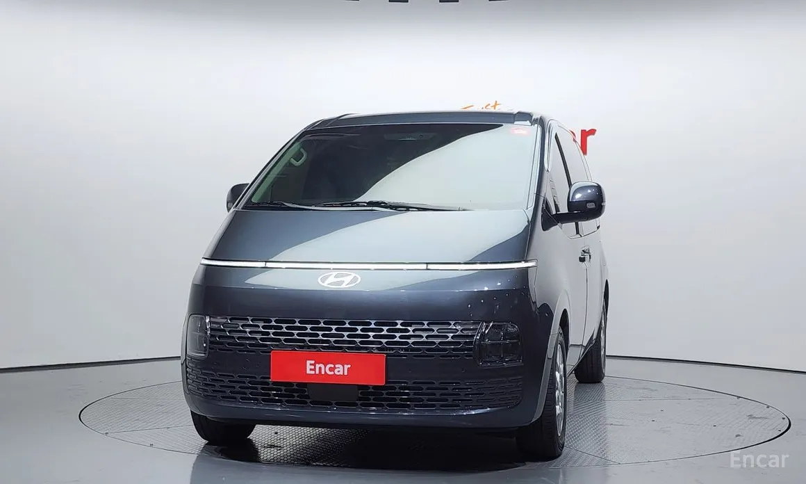 Фото 3 - Hyundai Staria