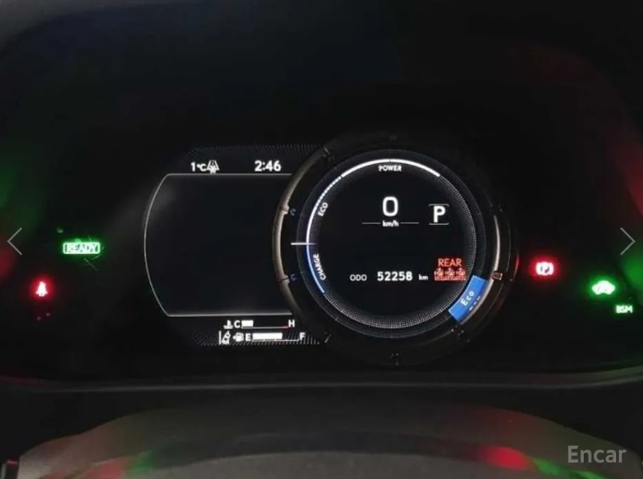 Фото 10 - Lexus UX