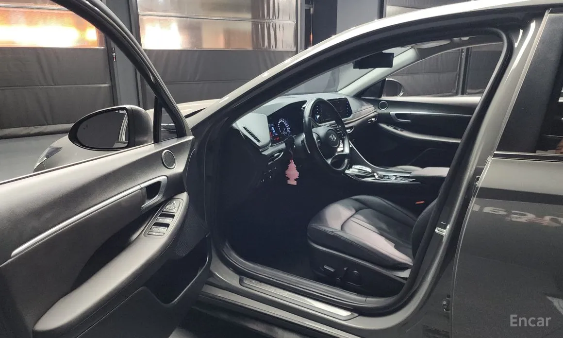 Фото 10 - Hyundai Sonata