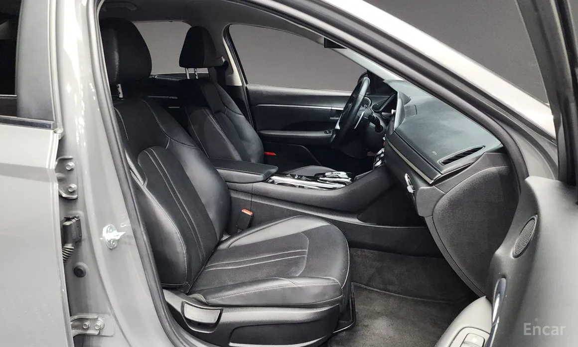 Фото 11 - Hyundai Sonata