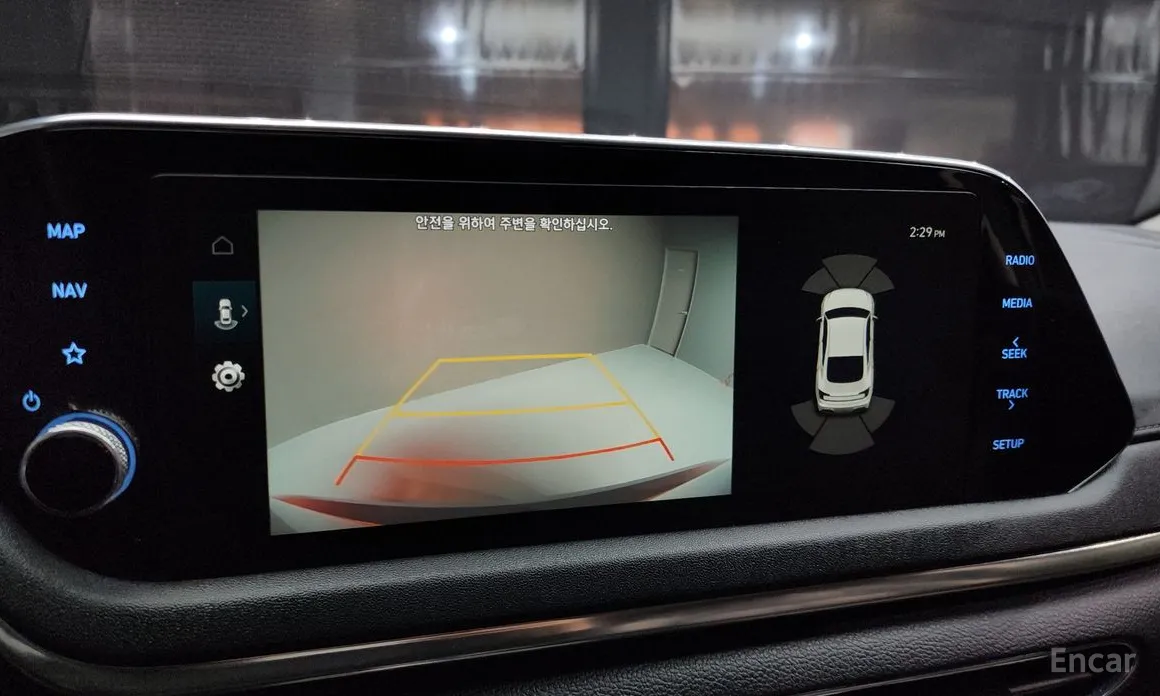 Фото 14 - Hyundai Sonata