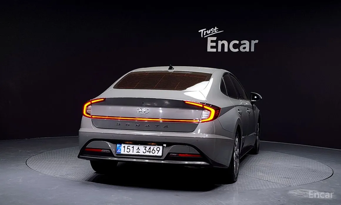 Фото 4 - Hyundai Sonata