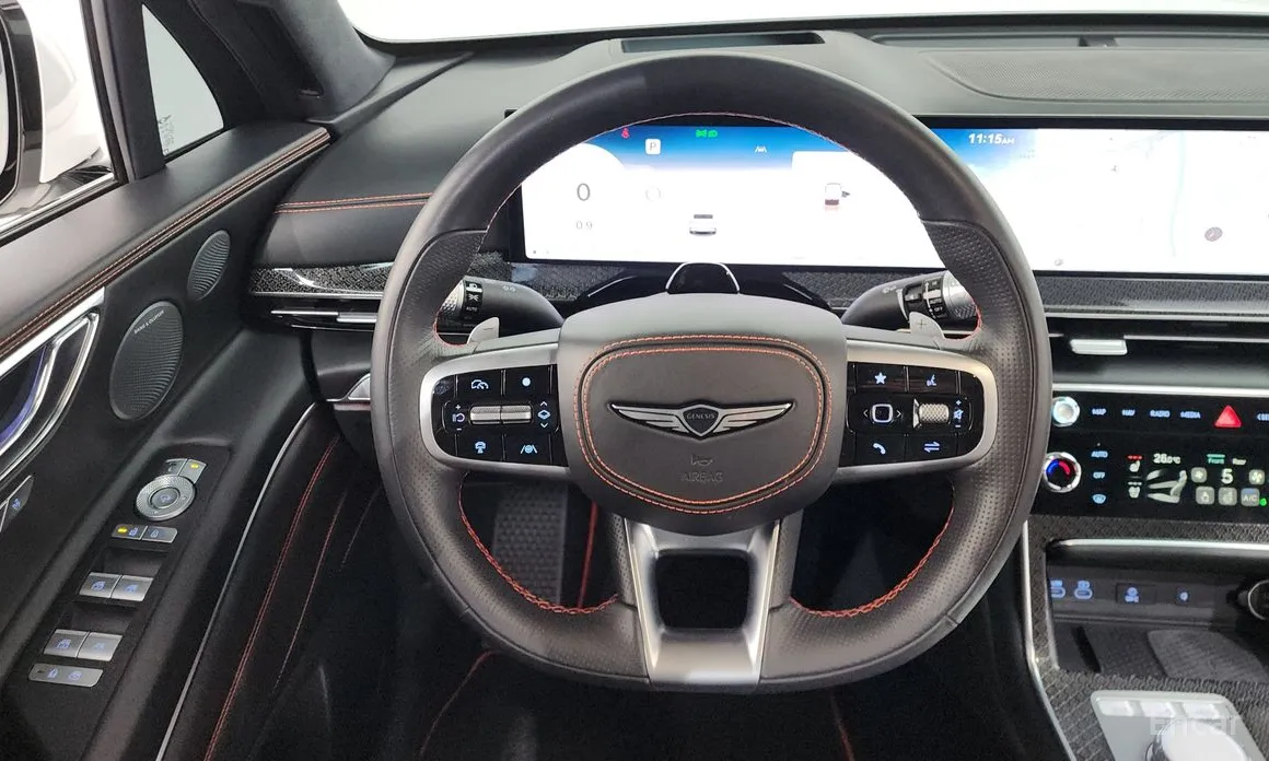 Фото 13 - Genesis GV80