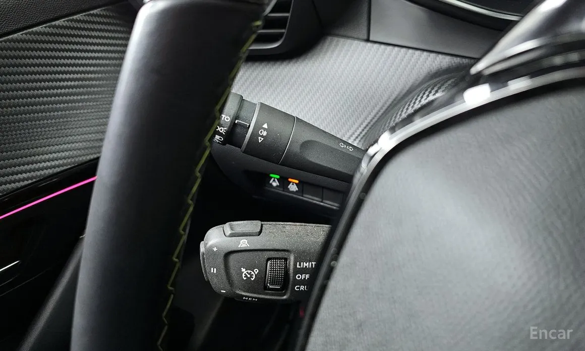 Фото 14 - Peugeot 208