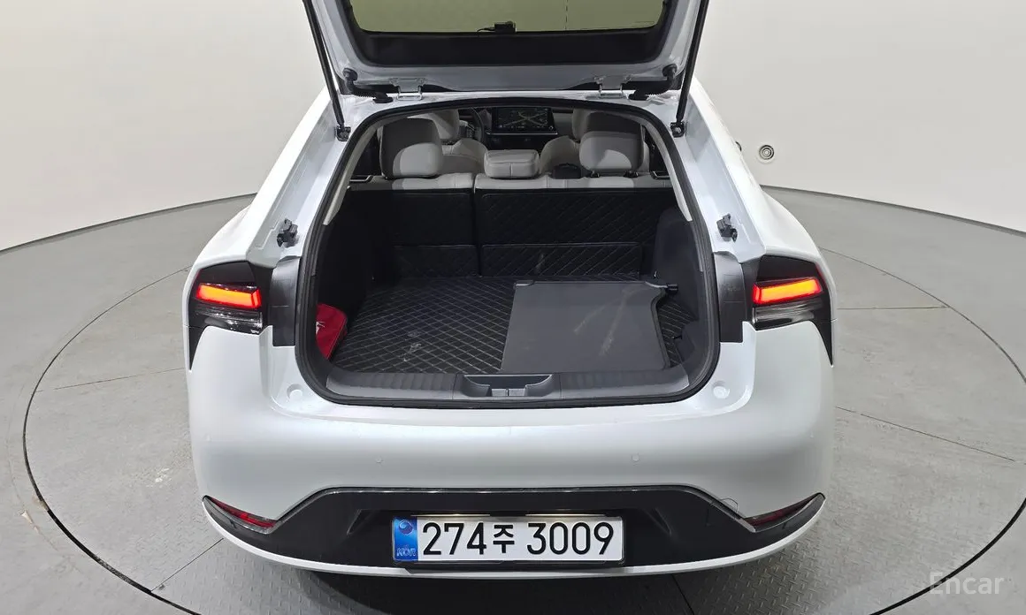 Фото 20 - Toyota Prius