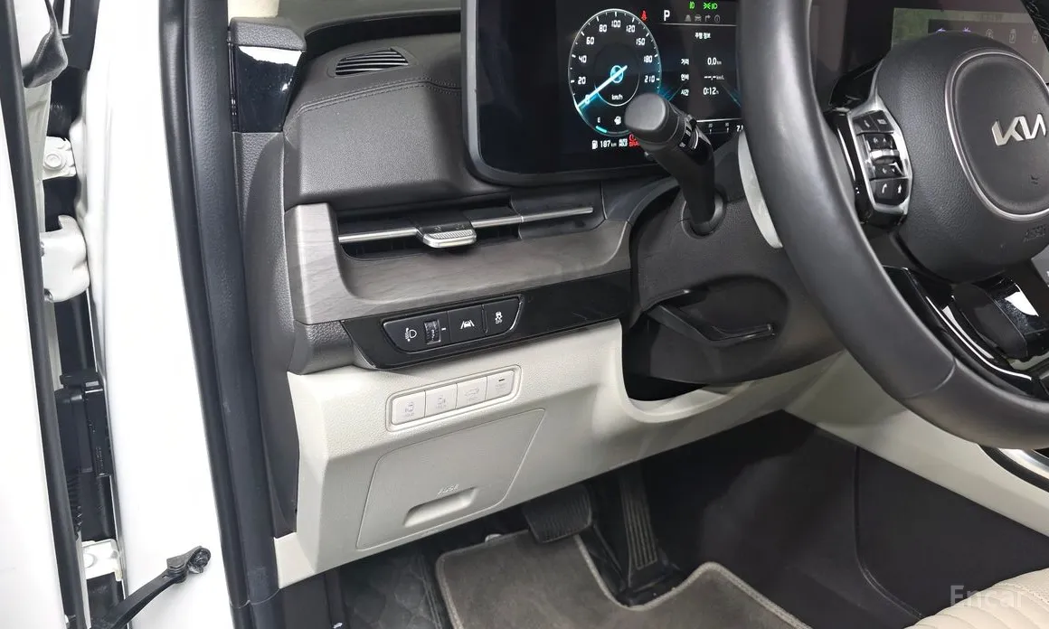 Фото 13 - Kia Carnival