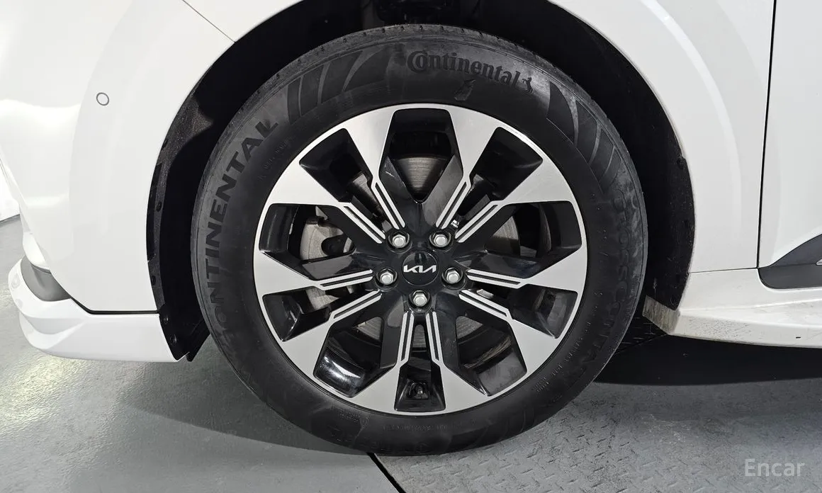 Фото 5 - Kia Carnival