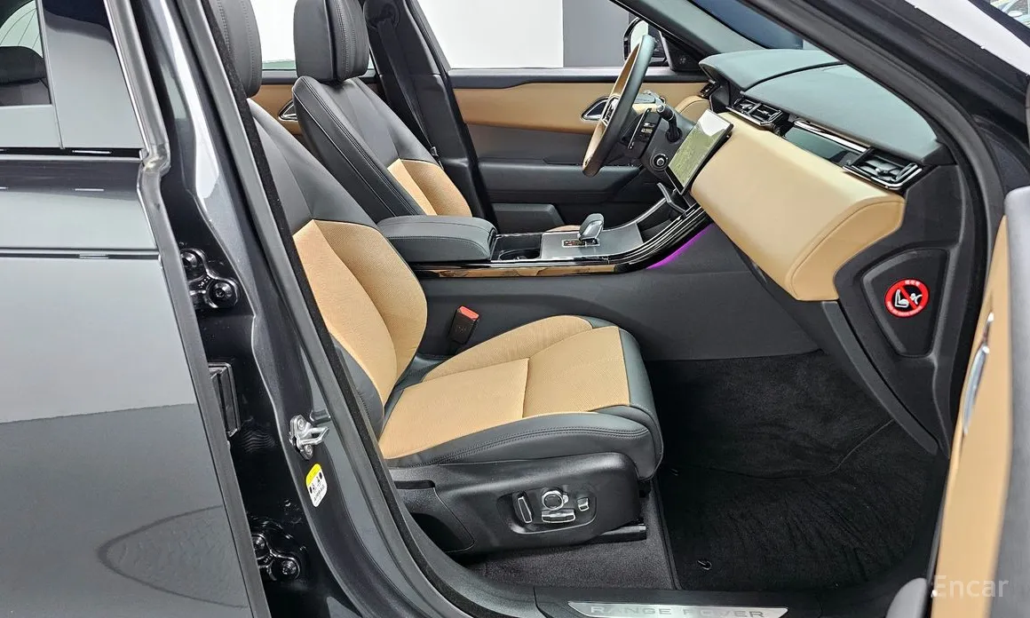 Фото 11 - Land Rover Range Rover Velar